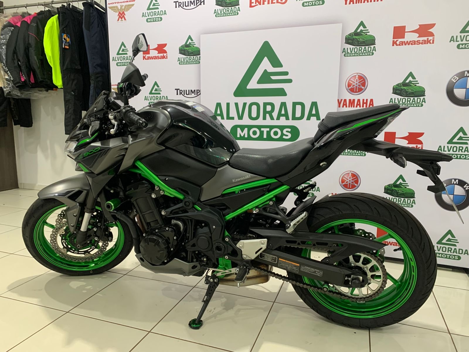 Kawasaki Z900 — foto 5