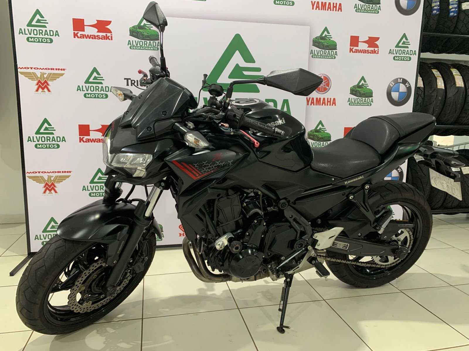 Kawasaki Z650 — foto 3