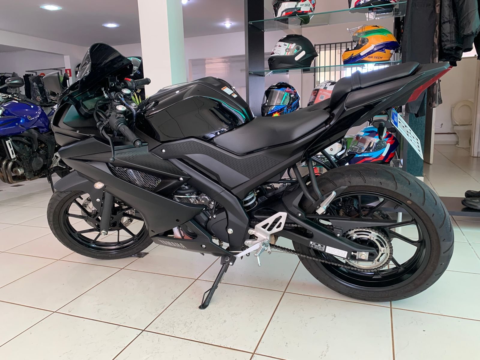 Yamaha YZF-R15 — foto 7