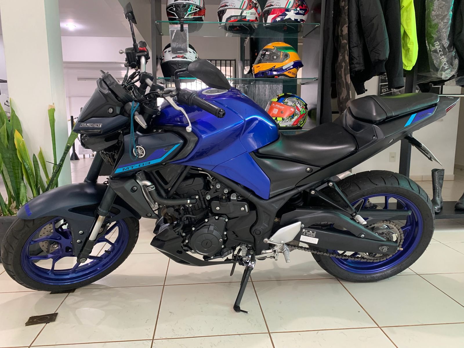 Yamaha MT-03 — foto 3