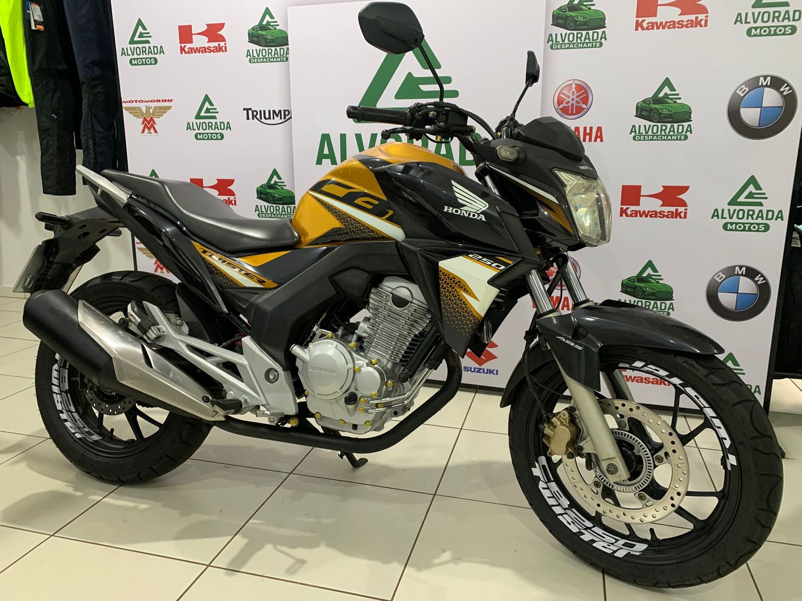 Honda TWISTER 250