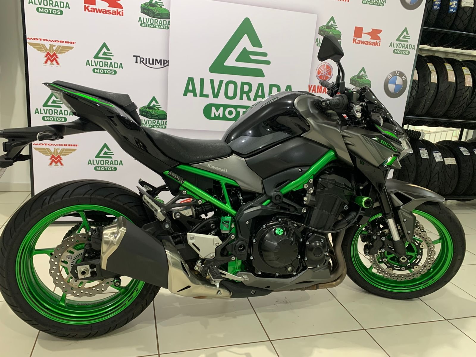 Kawasaki Z900 — foto 8