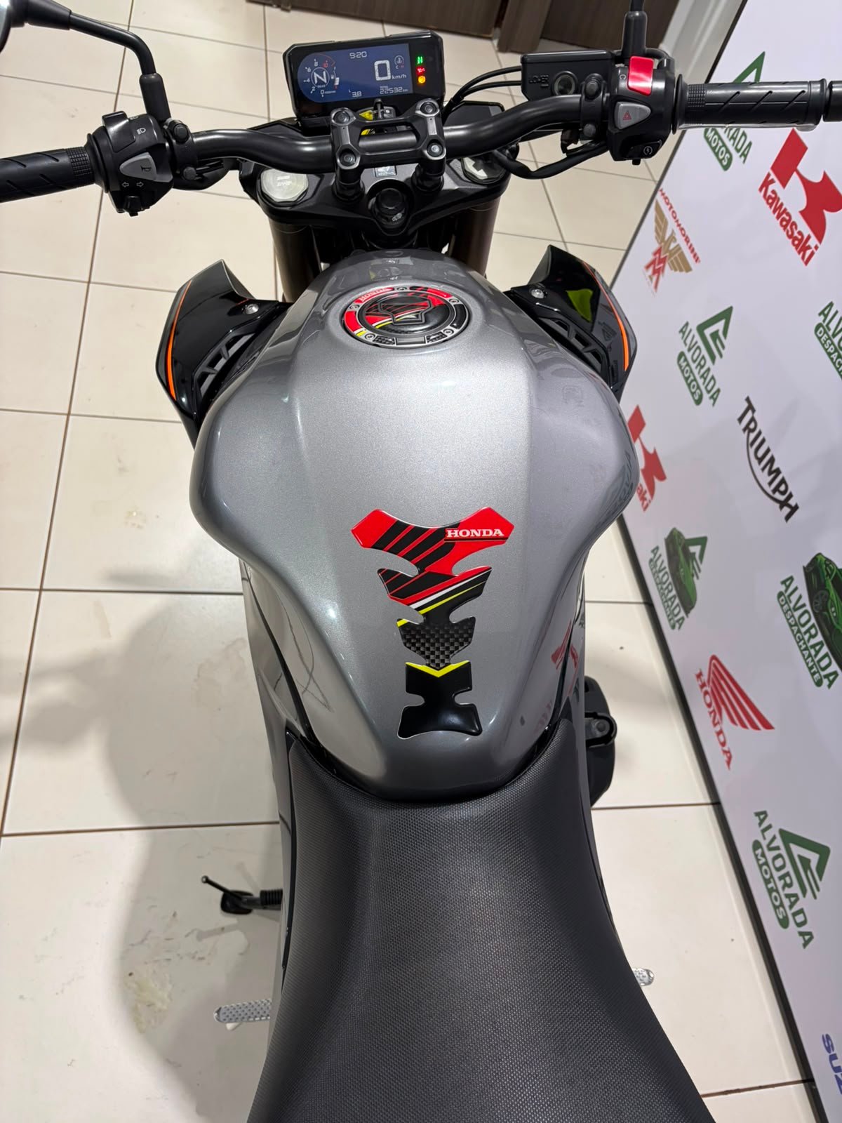 Honda CB — foto 8