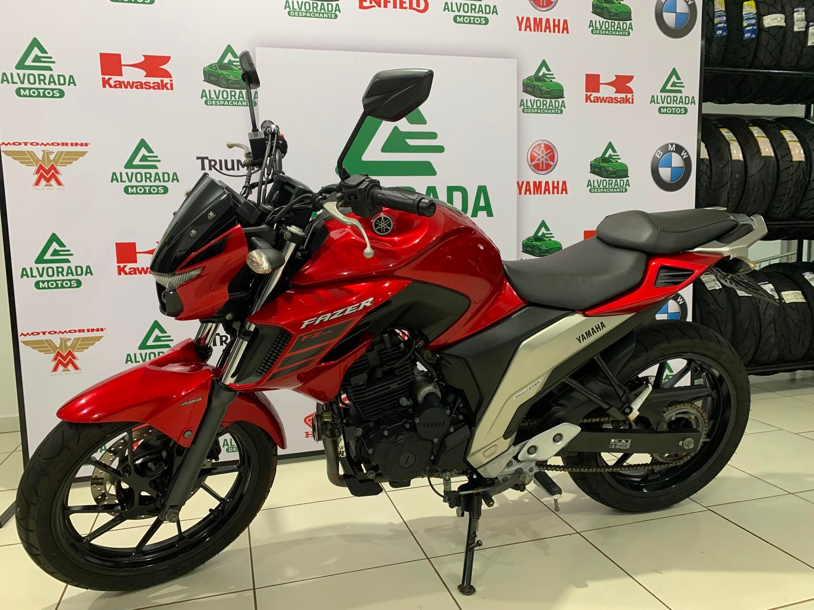 Yamaha FAZER — foto 3