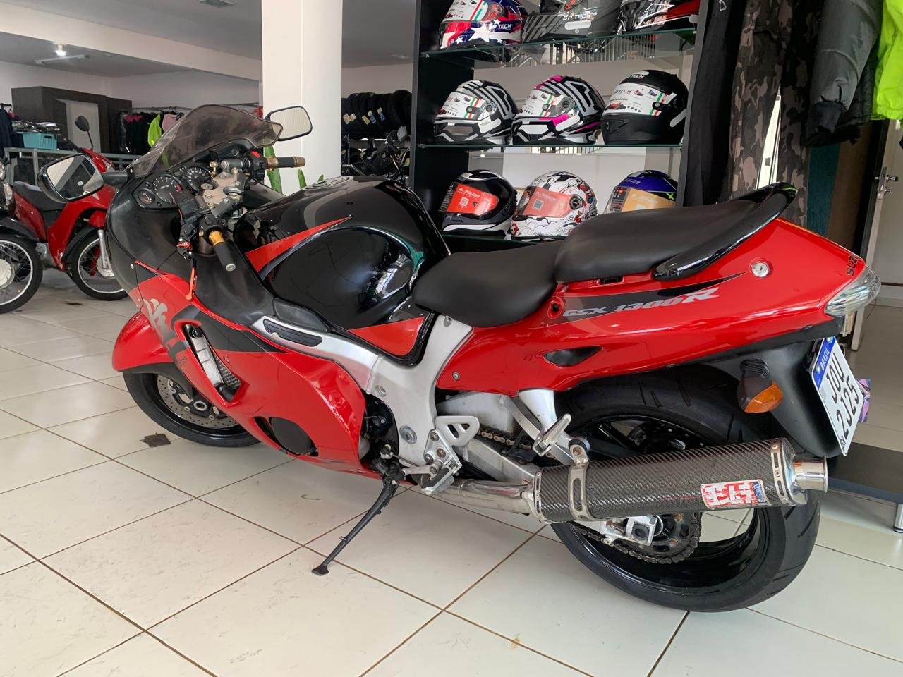 Suzuki GSX 1300-R — foto 7